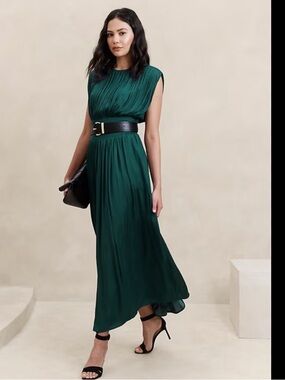 Banana Republic | Dresses | New Banana Republic 8 Crystal Satin Pleated  Maxi Dress Emerald Green Elegant | Poshmark